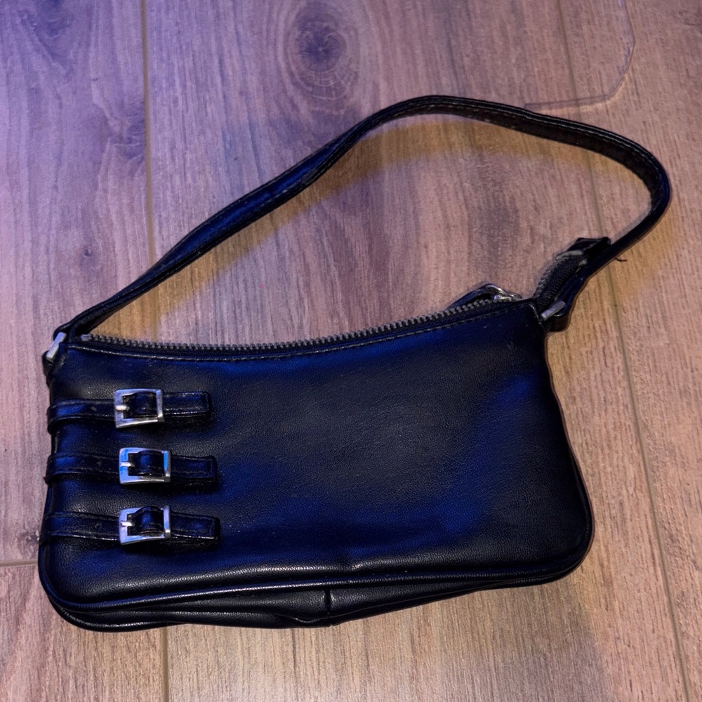 Black Leather Buckle Wristlet